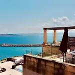 Vista Laguna, Harbour View With A Terrace Għajnsielem