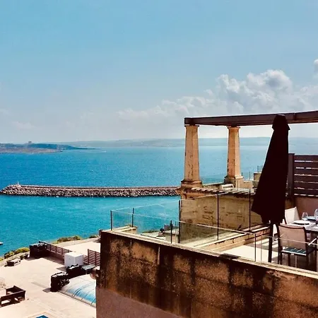 Vista Laguna - Harbour View - Private Jacuzzi Għajnsielem