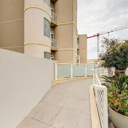 Apartamento Vista Laguna - Harbour View - Private Jacuzzi Għajnsielem