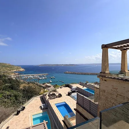 Vista Laguna, Harbour View With A Terrace Apartamento Ghajnsielem