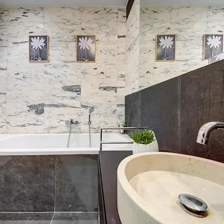 Vista Laguna - Harbour View - Private Jacuzzi