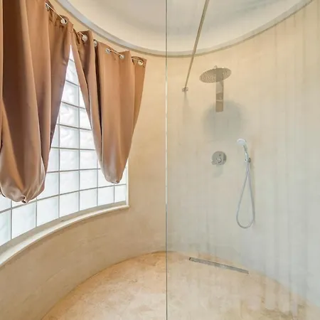 Vista Laguna - Harbour View - Private Jacuzzi
