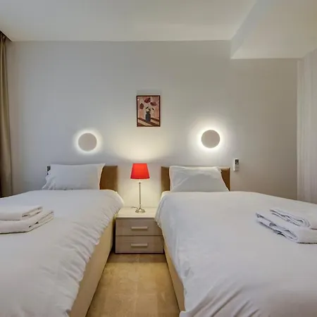 Vista Laguna - Harbour View - Private Jacuzzi Apartamento *