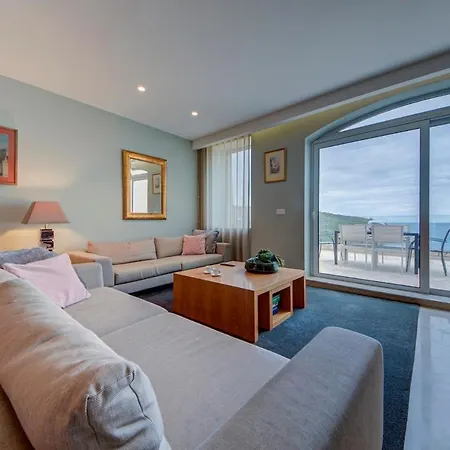 Apartamento Vista Laguna - Harbour View - Private Jacuzzi Għajnsielem