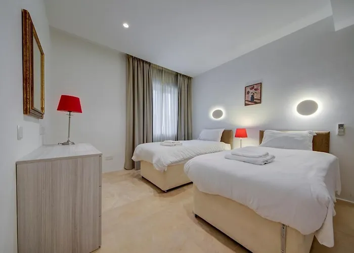 Vista Laguna, Harbour View With A Terrace