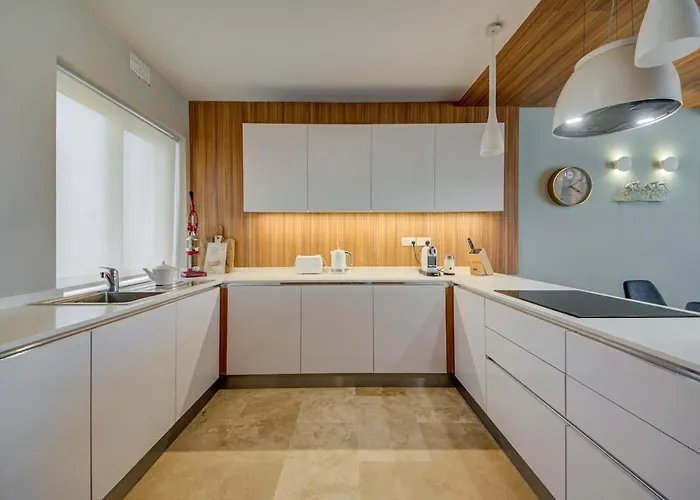 Apartamento Vista Laguna, Harbour View With A Terrace *