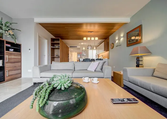 Apartamento Vista Laguna, Harbour View With A Terrace *