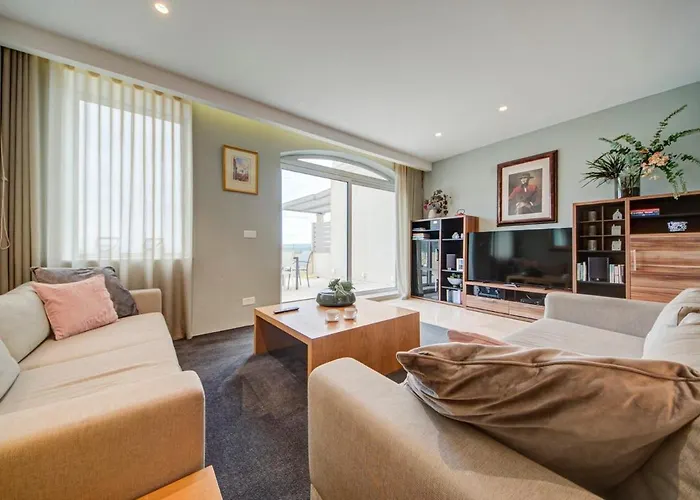 Vista Laguna, Harbour View With A Terrace * Ghajnsielem